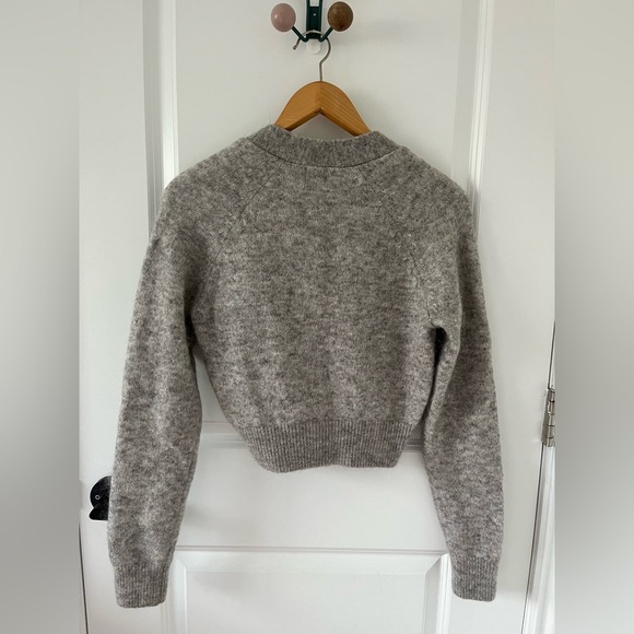 H&M Cardigan - Picture 2 of 5